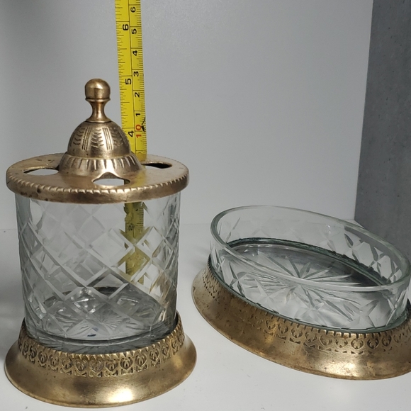 Bathroom accessories - Picture 3 of 12